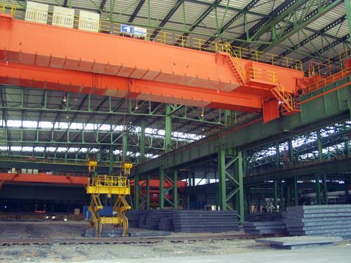 QĐ Factory 90 tấn trên không cần cẩu