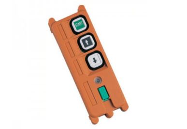 Cần cẩu điều khiển từ xa