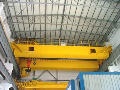 Nhiệm vụ nặng nề đúc cầu trục dầm đôi