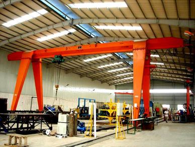 Cần cẩu dầm đơn với công suất 2-20T