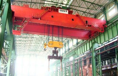 Thép hoạt động đúc đôi dầm trên không cần cẩu